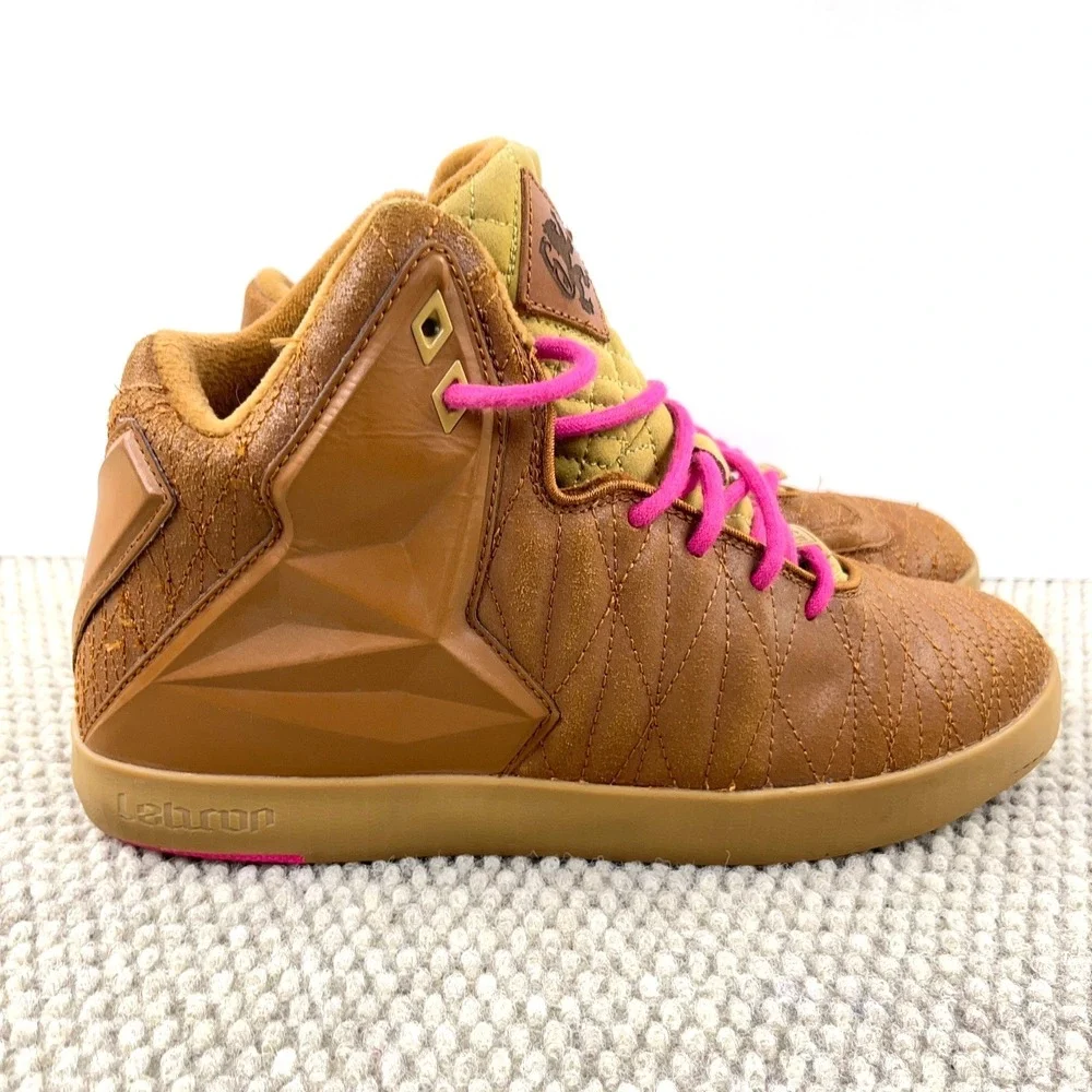 Nike LeBron Xi NSW‎ Lifestyle Hazelnut 616766-200 High Top Sneakers Size 7